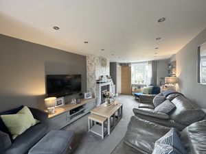 Photo 9- click for photo gallery